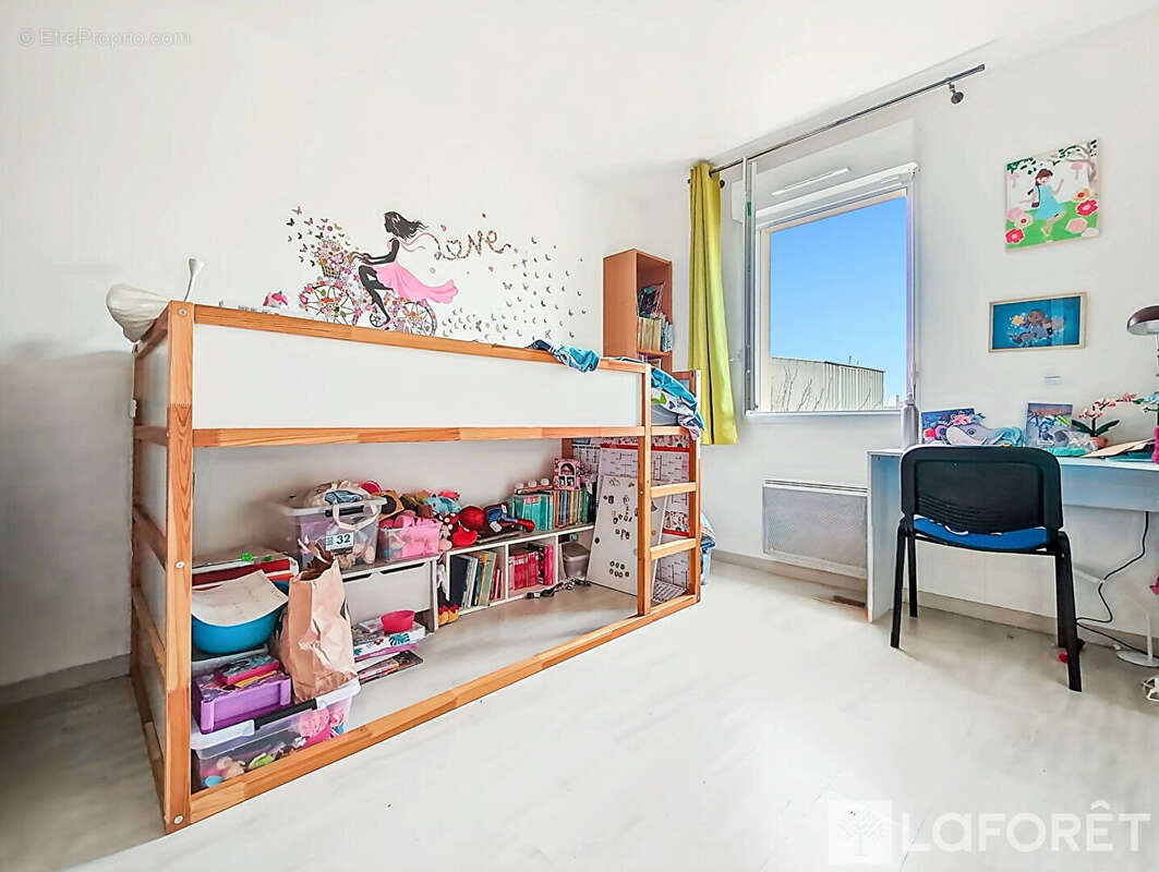 Maison à SAINT-GEORGES-DES-GARDES