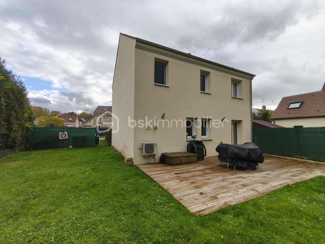 Maison à CONGIS-SUR-THEROUANNE