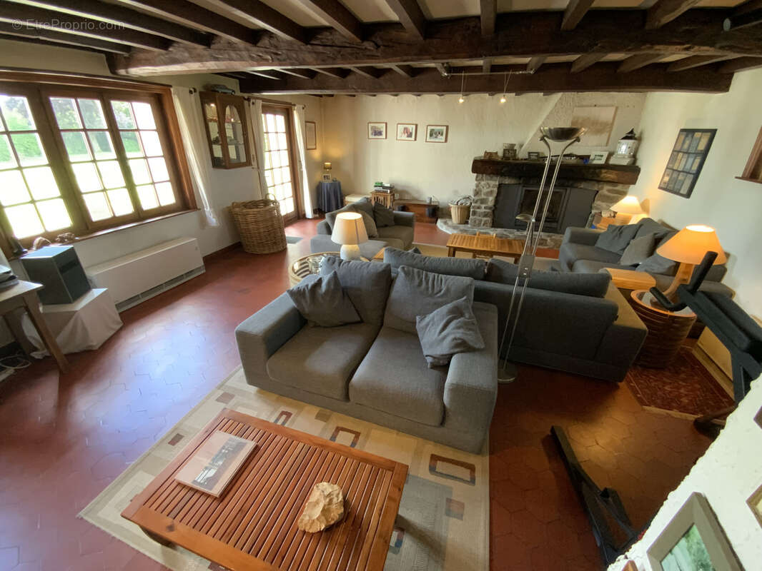 Maison à THUN-SAINT-AMAND