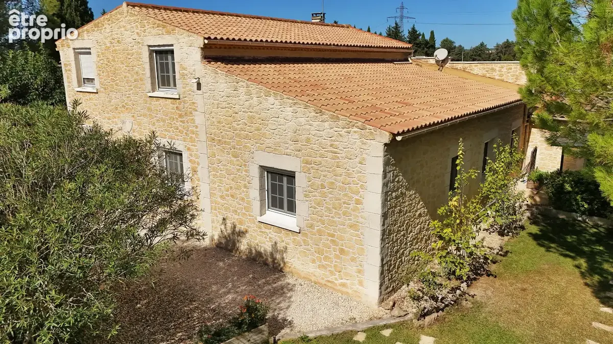 PROPRIETE Nimes 300 m2 Terrain 7.050 m2 avec piscine, pool-house, hangar et dépendances - photo 5