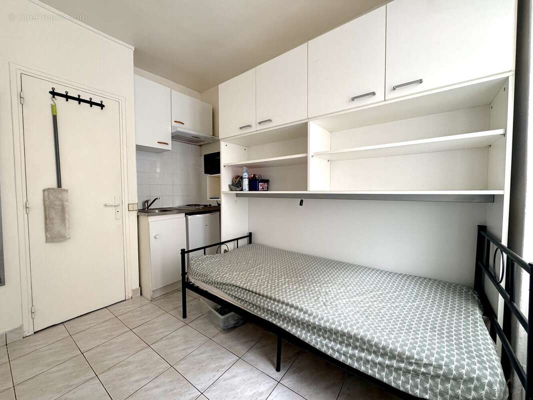 Appartement à PARIS-14E