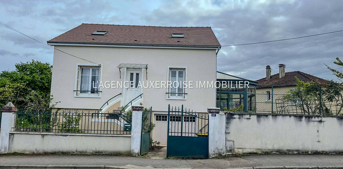 Maison à AUXERRE