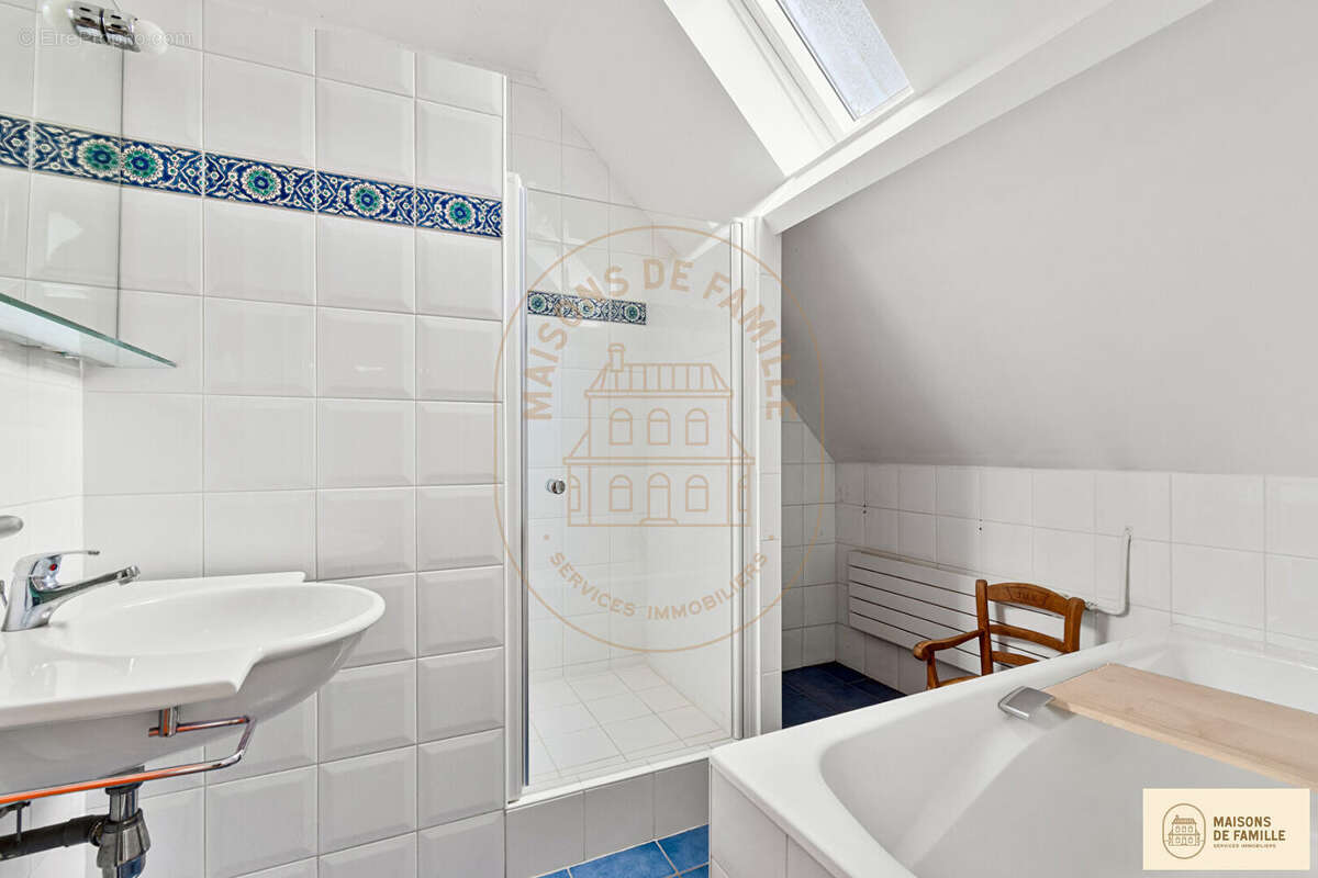 Maison à LA CELLE-SAINT-CLOUD