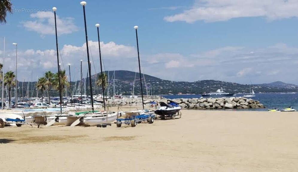 Appartement à COGOLIN