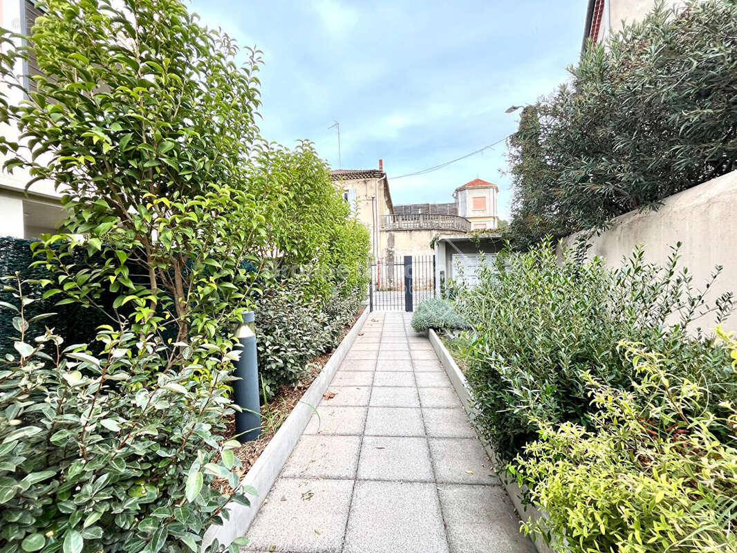 Appartement à CHATEAURENARD