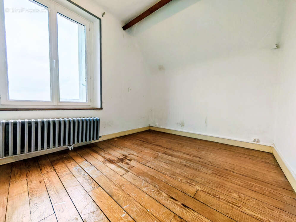 COMPROMIS SIGNE! Maison en pierres 142 m² sur sous-sol, terrain  clos 737 m² - photo 11