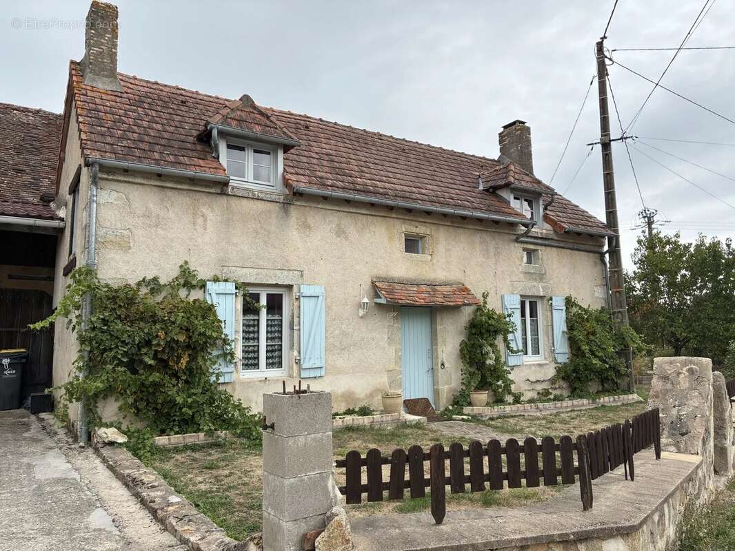 Maison rénovée avec gîte séparé de 3 chambres et piscine !! - photo 12