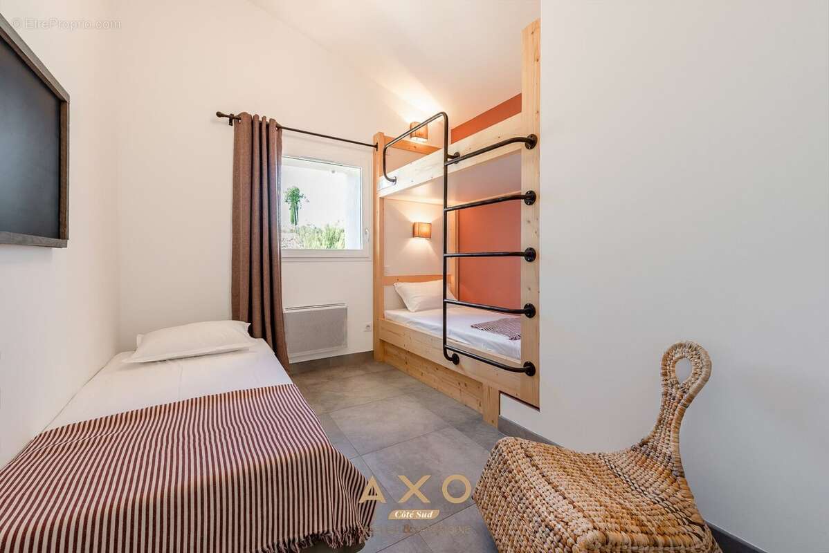 Maison à MOUSTIERS-SAINTE-MARIE