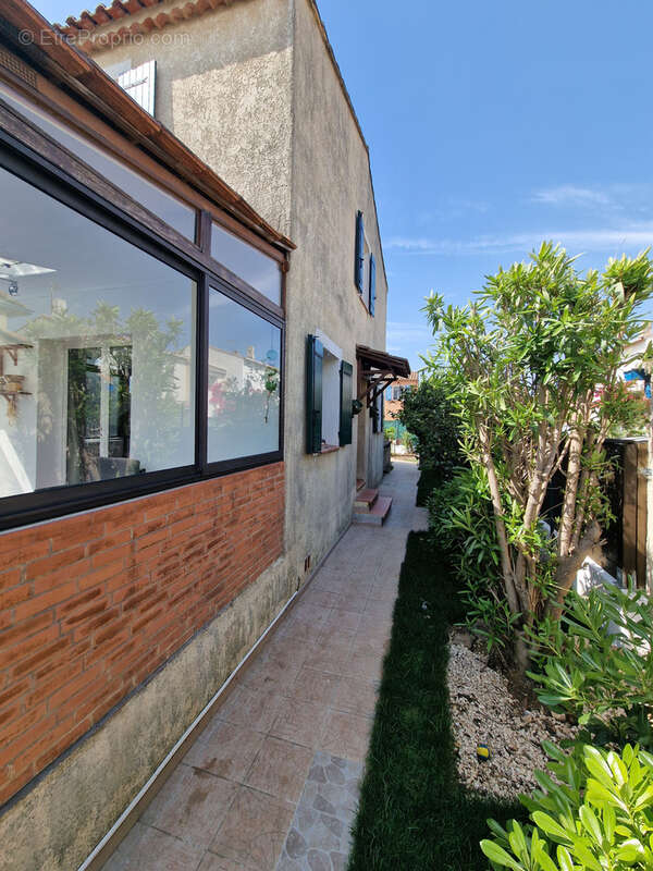 Maison à LA CRAU