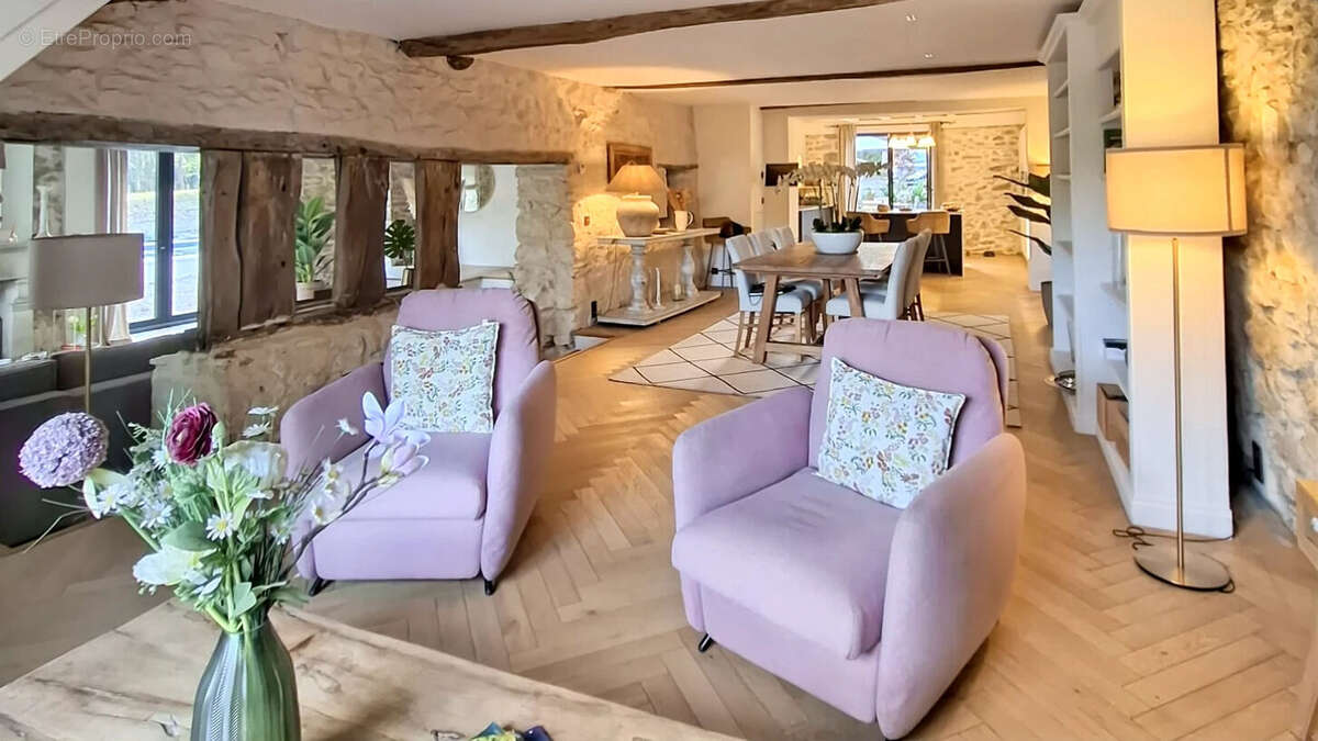 Maison à SAINT-MARTIN-DE-SEIGNANX