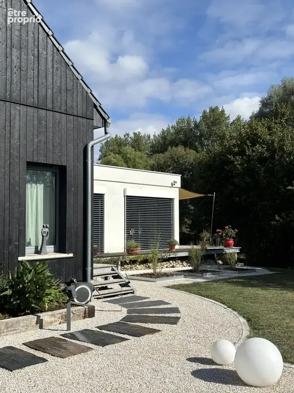 Propriété d’exception avec vue sur la rivière   Volumes, élégance et nature - photo 20
