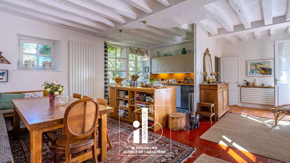 Maison à MONTMACHOUX