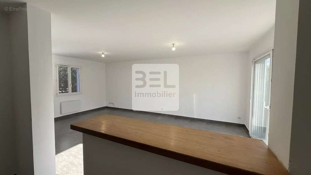 Maison à BAGNOLS-SUR-CEZE