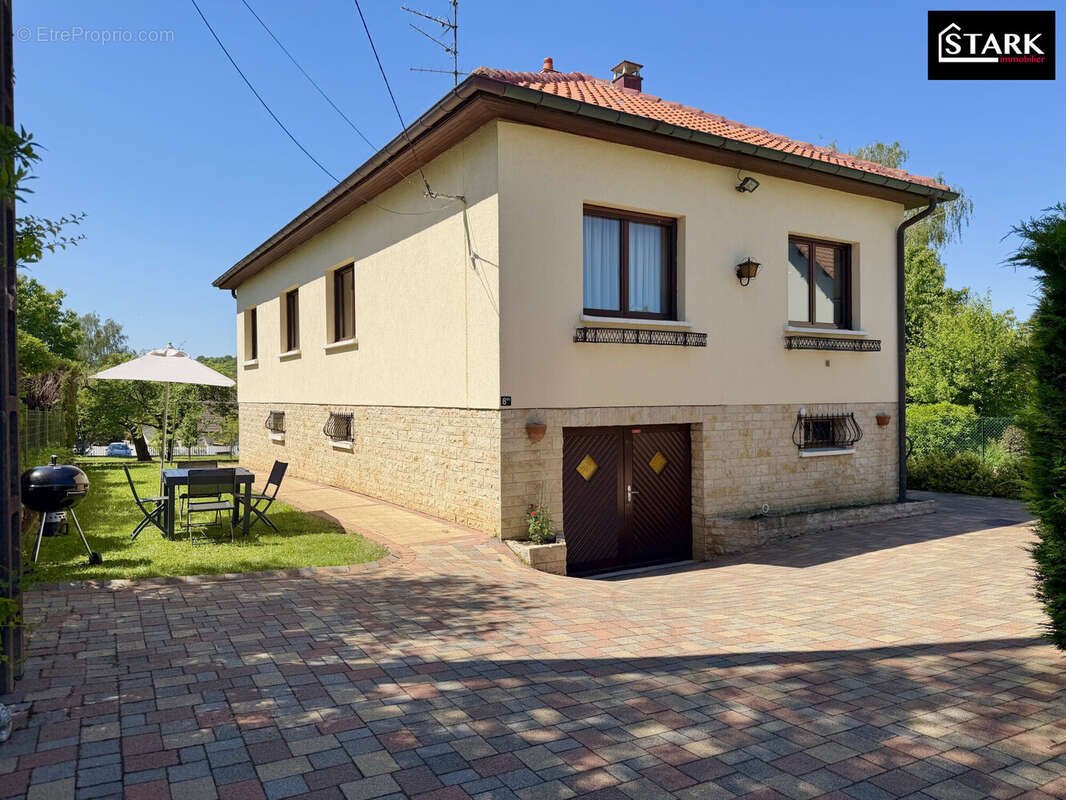 Maison à ESSERT