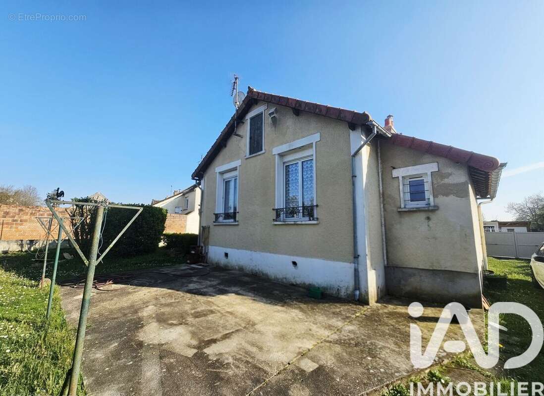 Photo 2 - Maison à MAROLLES-SUR-SEINE