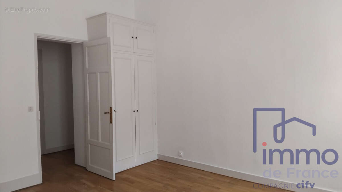 Appartement à SAINT-ETIENNE