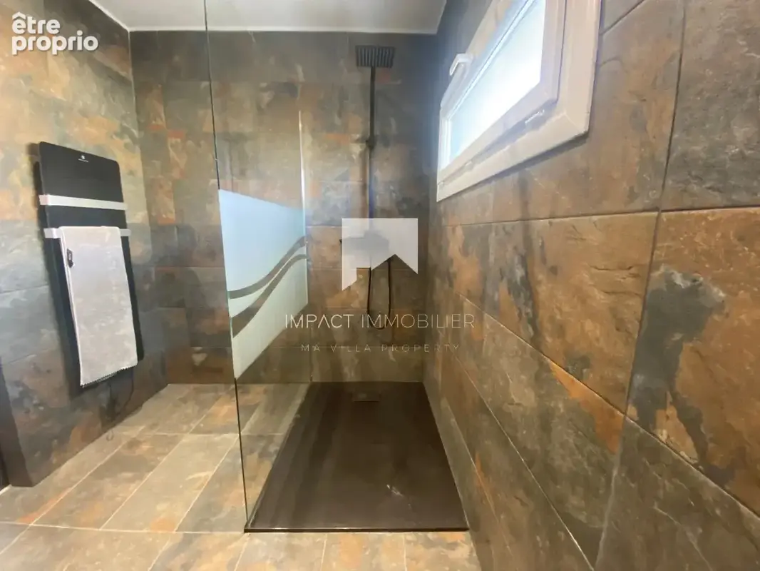 Hyères – olbius-riquier  maison rénovée de 160 m² – 4 chambres – lotissement sécurisé - photo 11