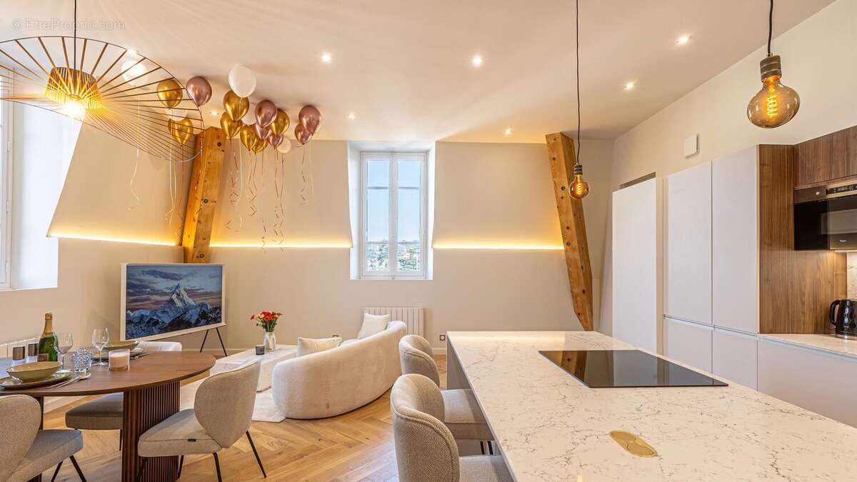 En exclusivité – Magnifique appartement T2 rénové avec prestations haut de gamme - photo 3