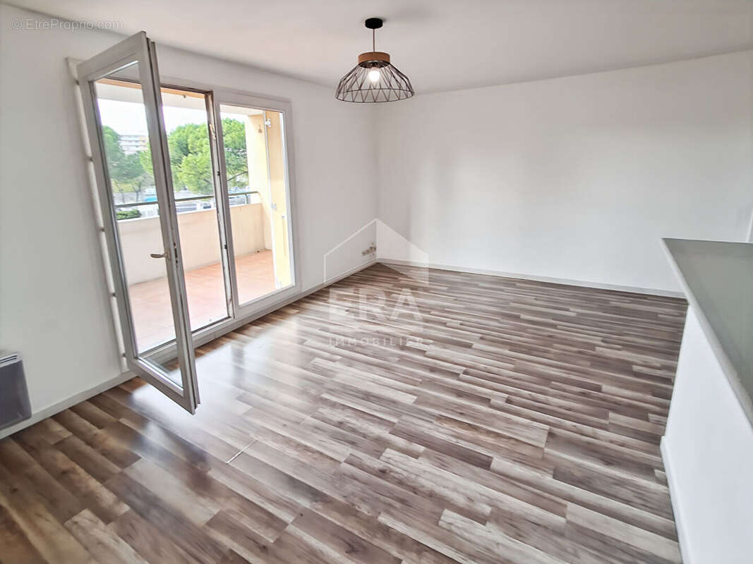 Appartement à MARSEILLE-9E