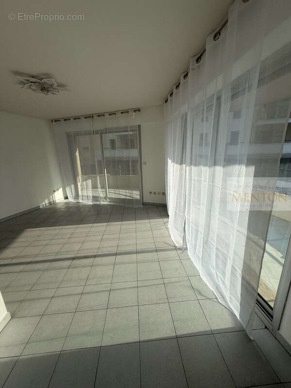 Appartement à MENTON