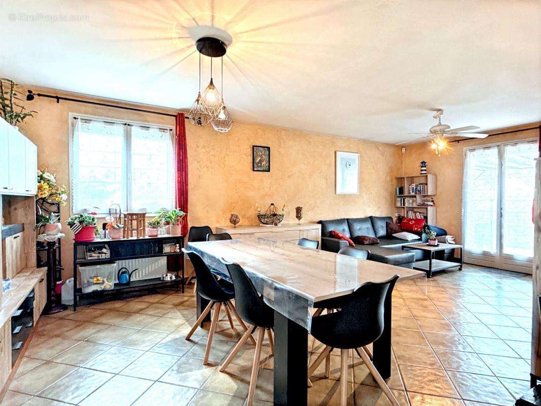 Maison à THOREY-EN-PLAINE