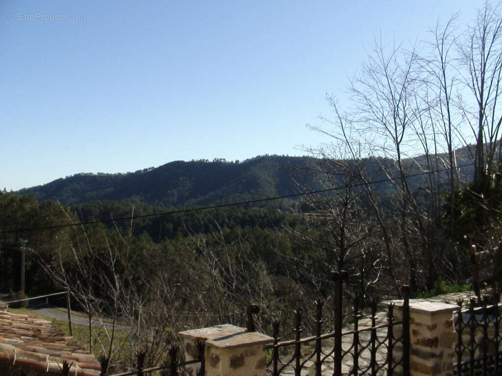 Maison à SAINT-PAUL-LA-COSTE
