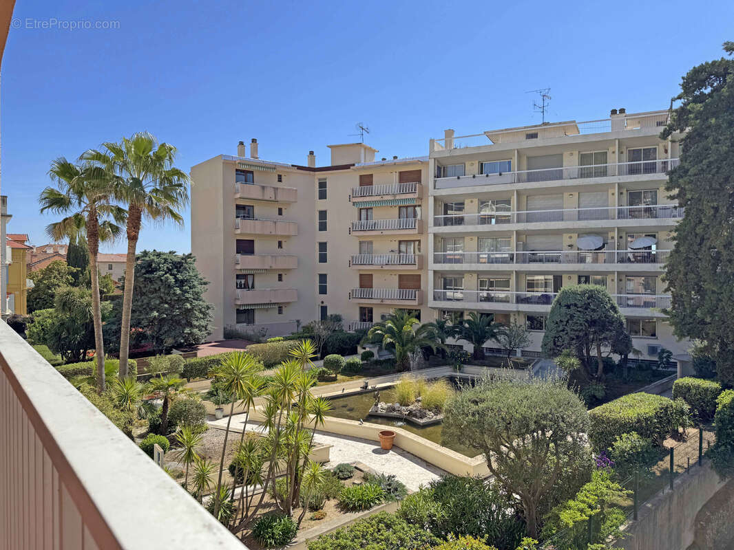 Appartement à VENCE