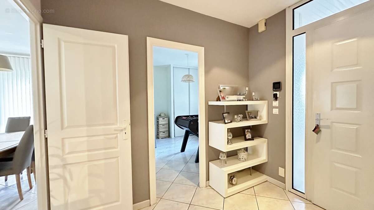 Maison contemporaine de type t5 de 173 m2  + garage de 40 m2 sur terrain de 4059 m2 - photo 20