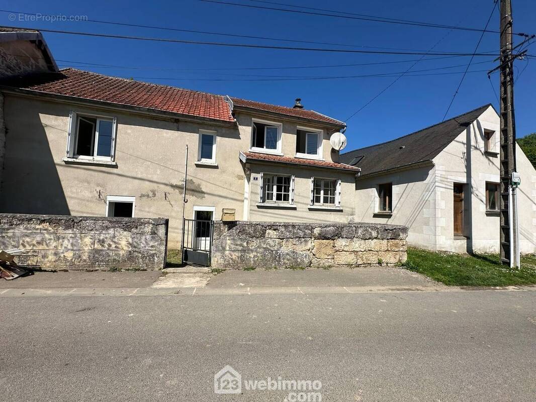 Ensemble immobilier comprenant ... - Maison à CHERET