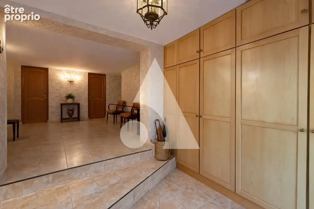 Secteur Boissy le châtel  5 chambres - Demeure 246 m2  habitable   13000 m² de terrain - photo 5