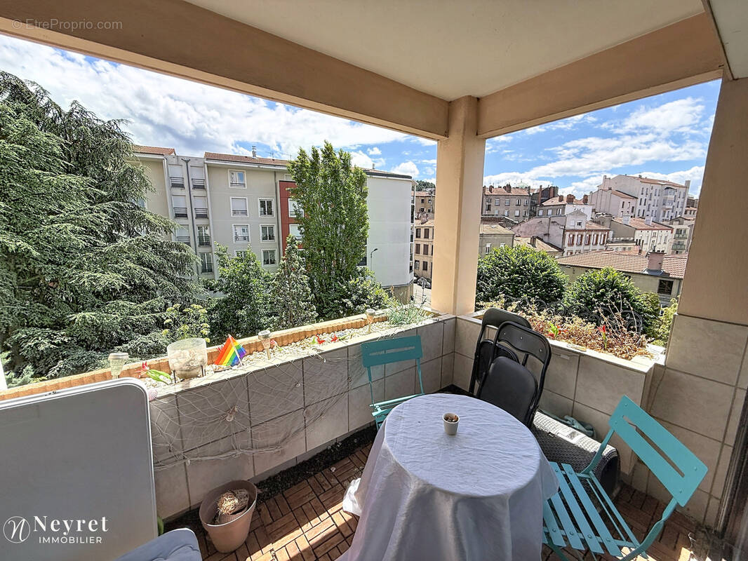 Appartement à SAINT-ETIENNE