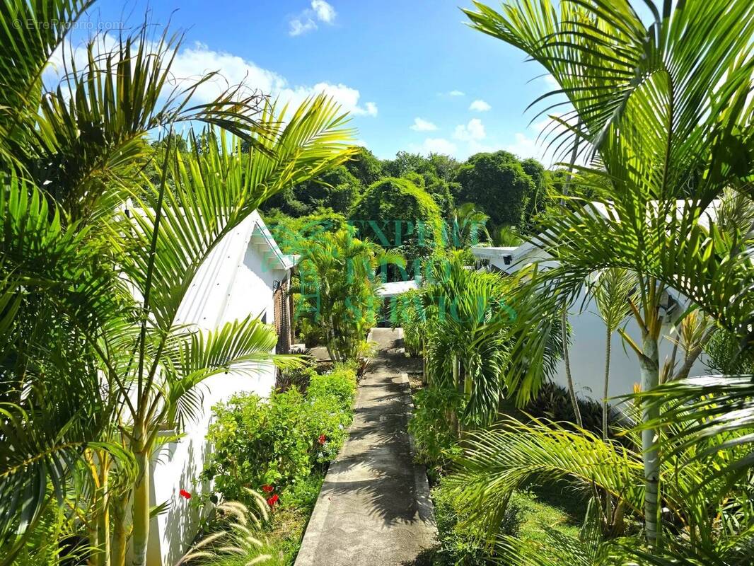Maison à GRAND-BOURG
