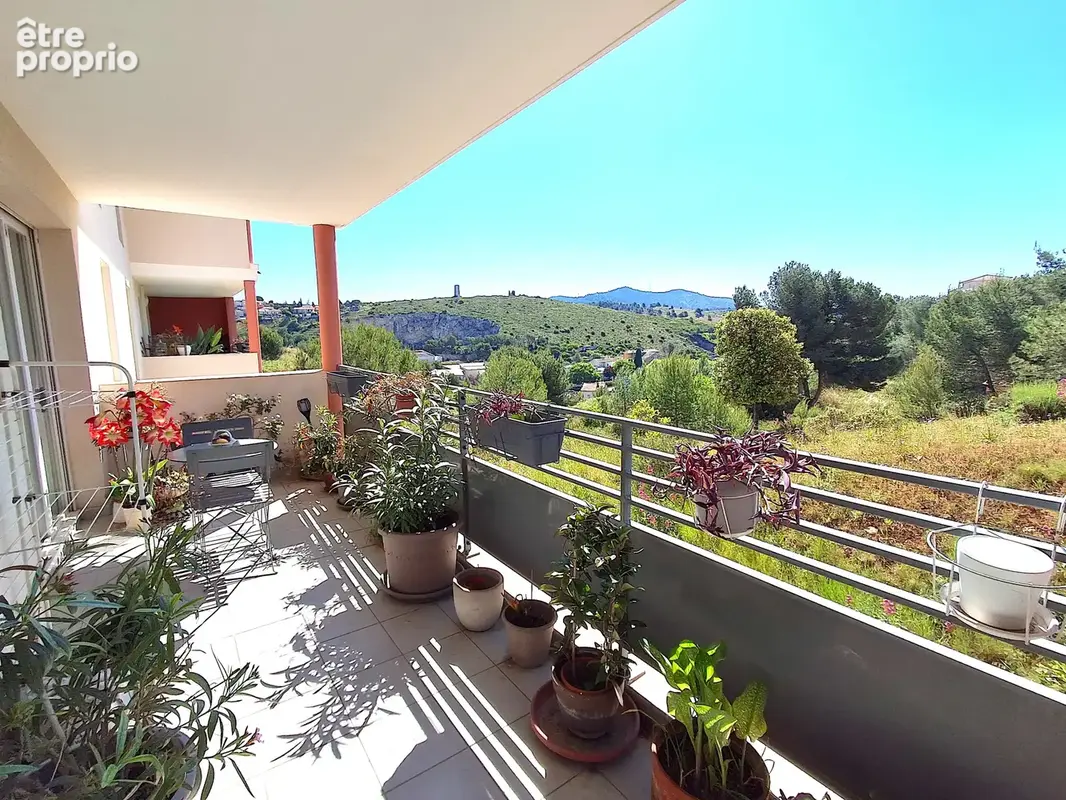 Appartement Type 3 plein sud avec terrasse . - photo 2