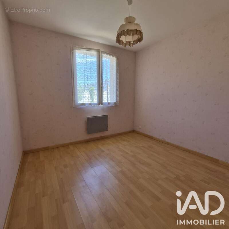 Maison 70 m² à Saint-Andre-Les-Vergers  - photo 9