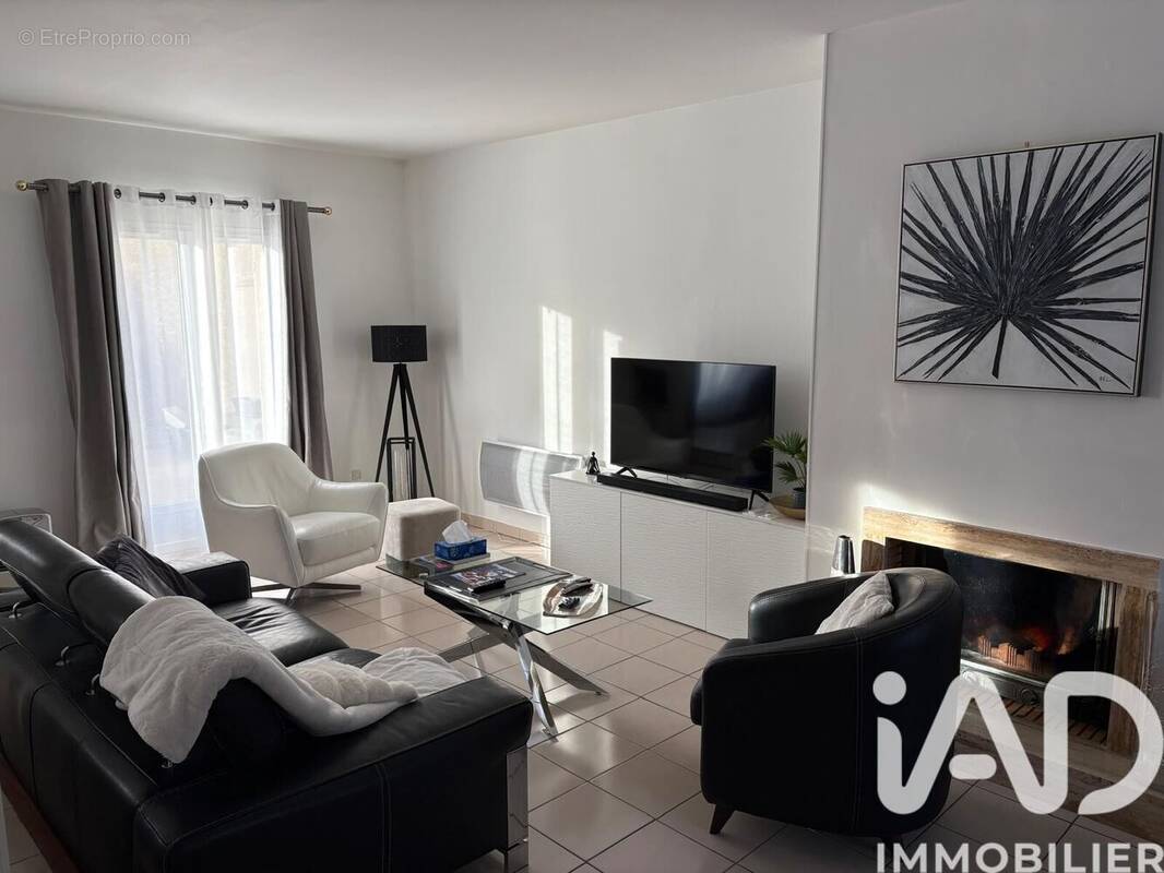 Photo 1 - Maison à LONGJUMEAU