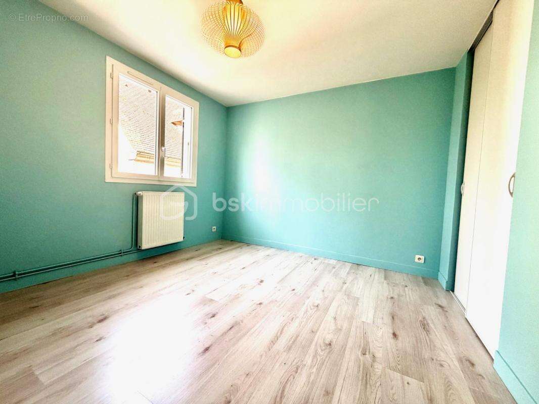 Maison à BURES-SUR-YVETTE