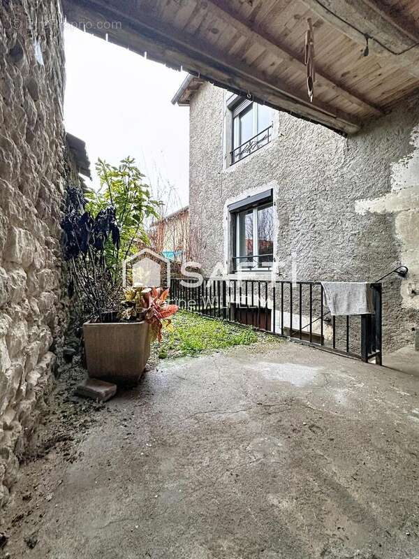 Maison 150 m² à Vannes-Le-Chatel  - photo 4