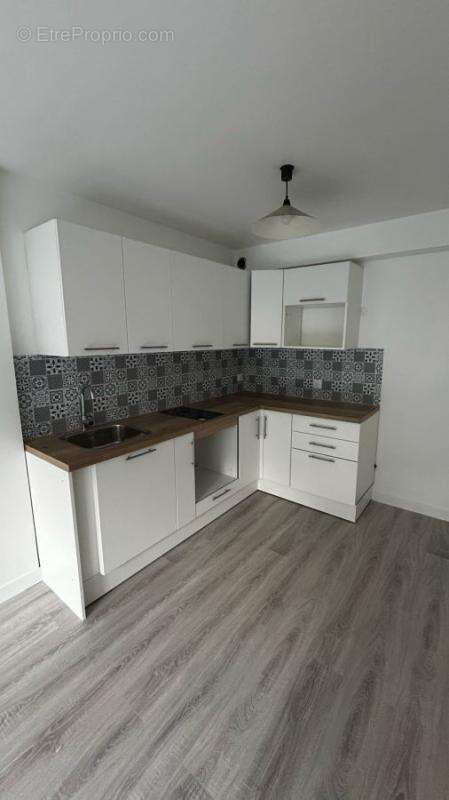 Appartement à CHARENTON-LE-PONT