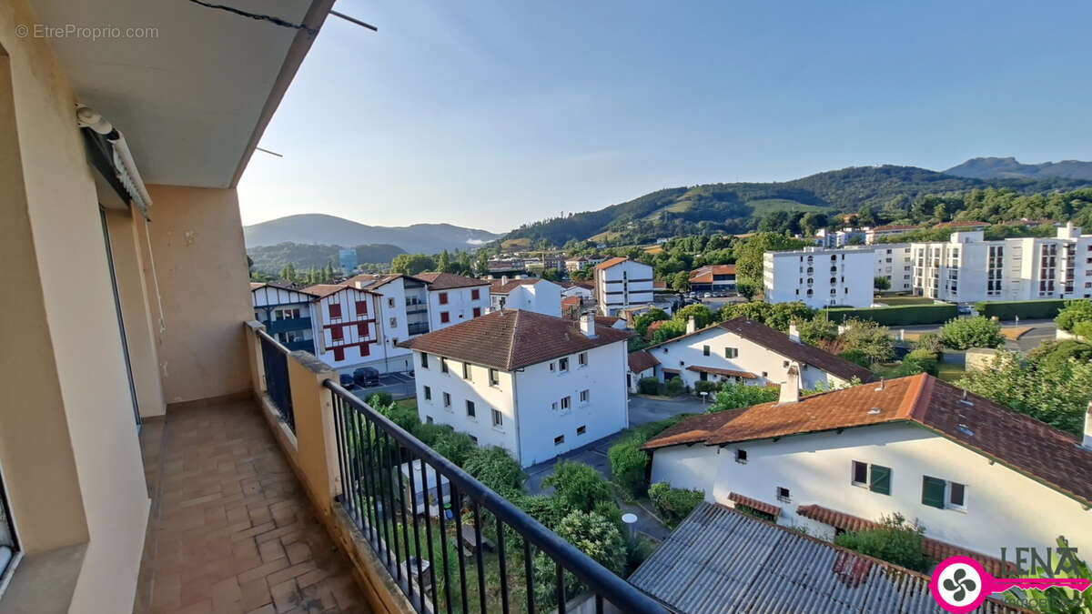 Grand T3 traversant avec balcon filant, garage et vue montagnes - photo 13