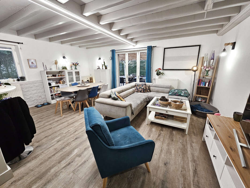 Maison à MABLY
