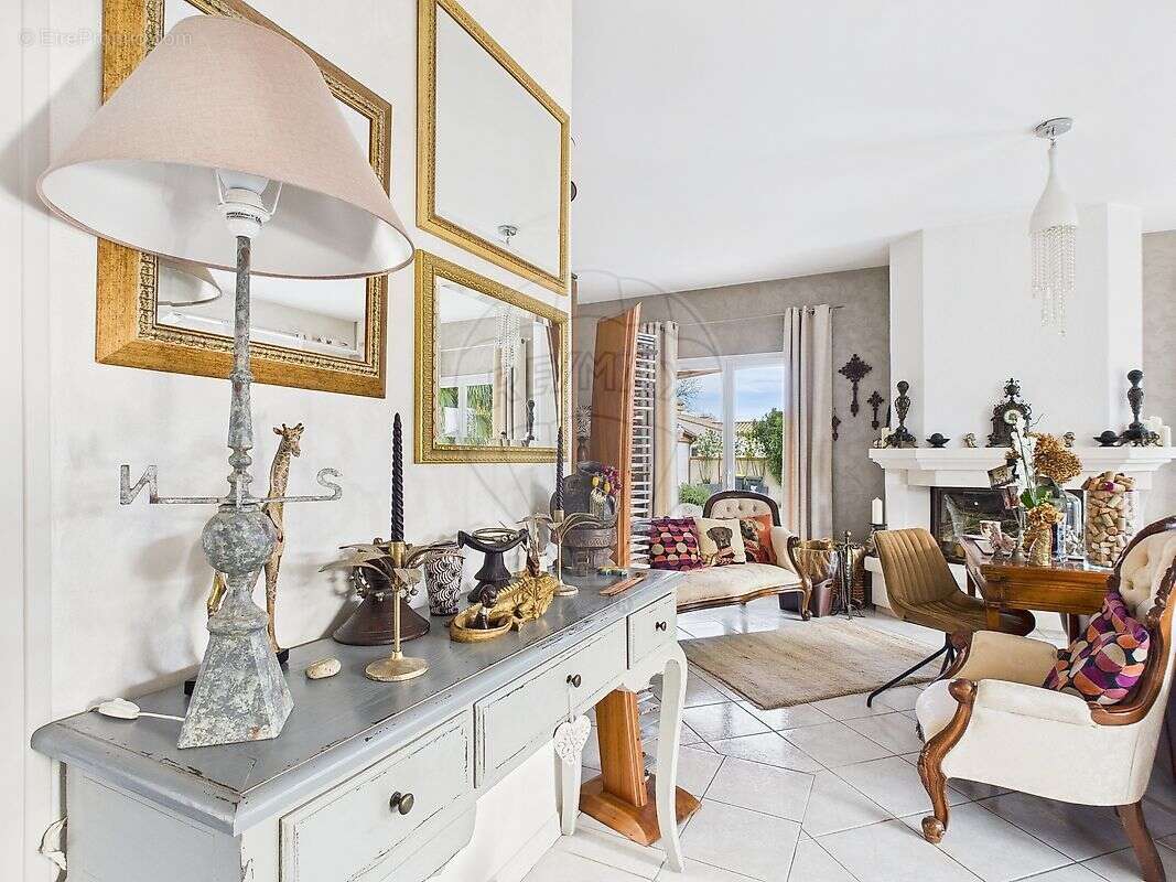 Maison à LES MATHES