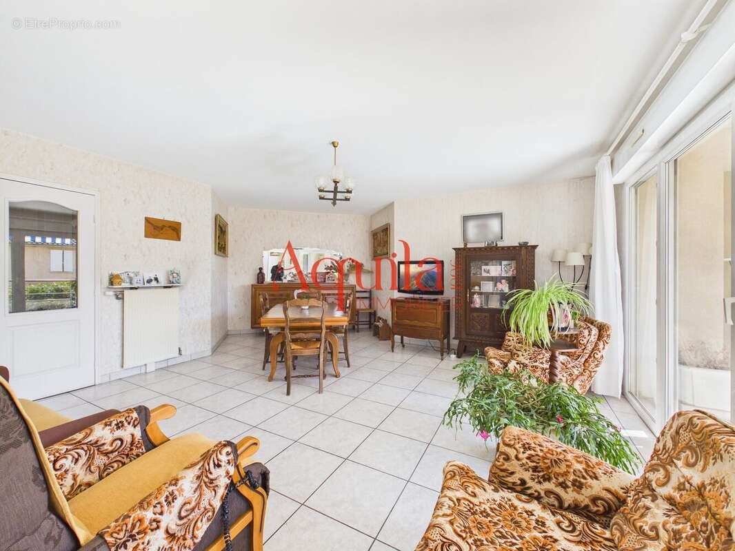 Appartement à TASSIN-LA-DEMI-LUNE
