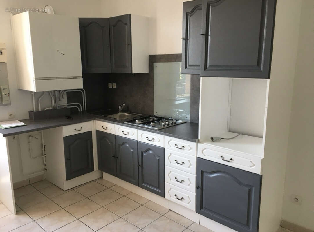 Appartement à LE CHAMBON-FEUGEROLLES