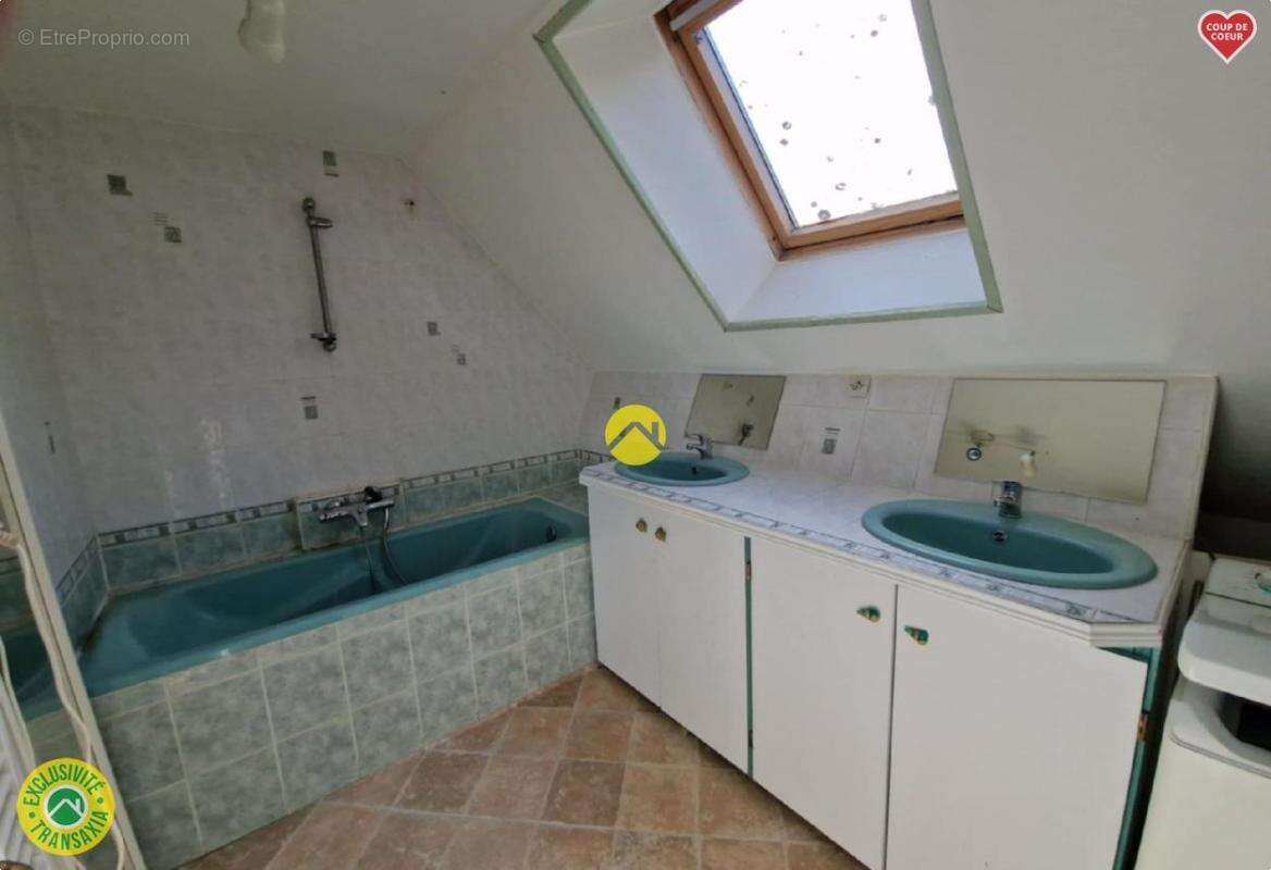 Maison à CHARENTONNAY