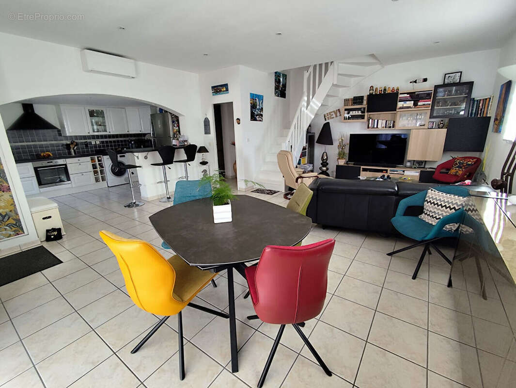 ROYAN - Maison lumineuse de 107 m² avec terrasse et garage - photo 3