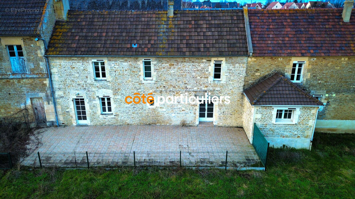 Maison à GRAINVILLE-SUR-ODON