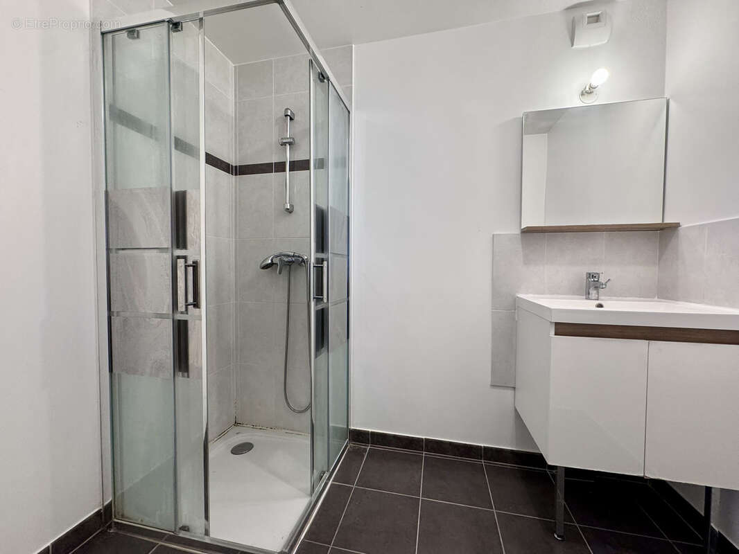 Appartement à LOUVRES