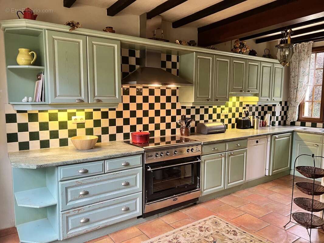 Agréable maison gasconne, cosy et pleine de charme, offrant 2 à 3 chambres et une belle piscine. - photo 5