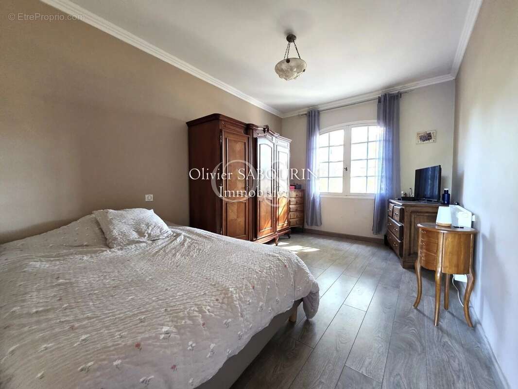 Maison à PUGET-SUR-ARGENS