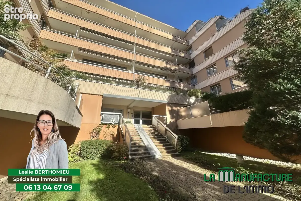 T2  au ROYAL FAURIEL rénové avec grande terrasse - photo 3